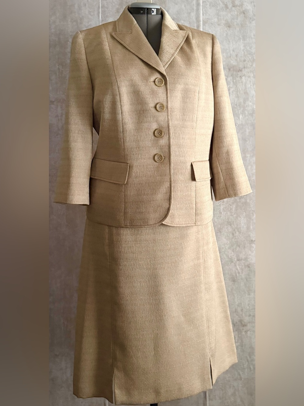 Evan Picone VTG Skirt Suit Size 16 Beige Textured 4-Button Blazer Professional
